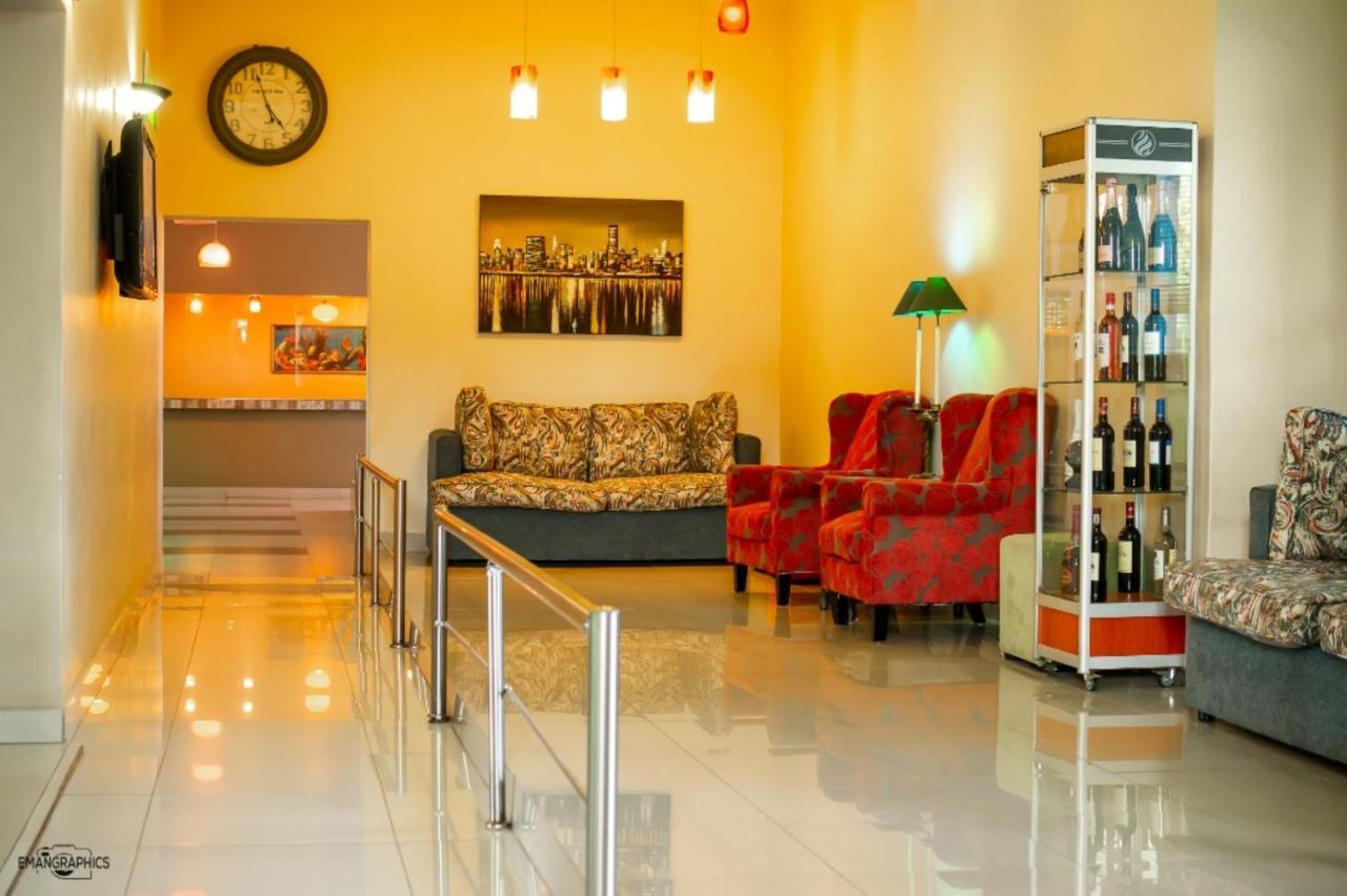 Stay Afrique Hotel Bulawayo Exterior foto